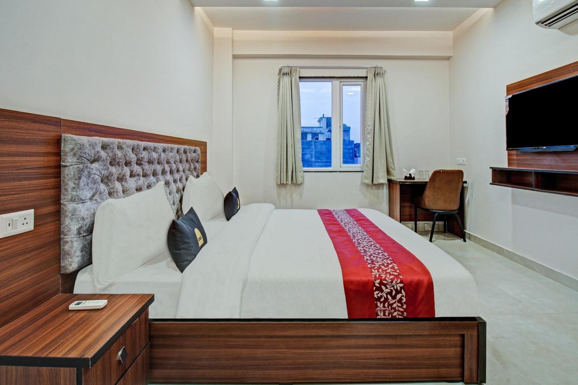 Townhouse Oak Vs Shivanya Lucknow Eksteriør bilde