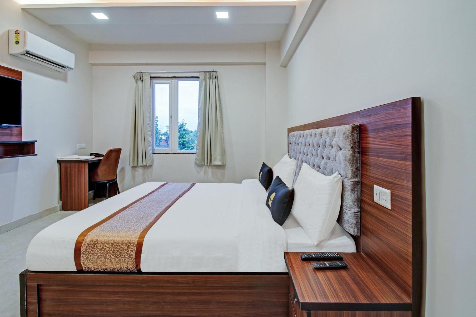 Townhouse Oak Vs Shivanya Lucknow Eksteriør bilde